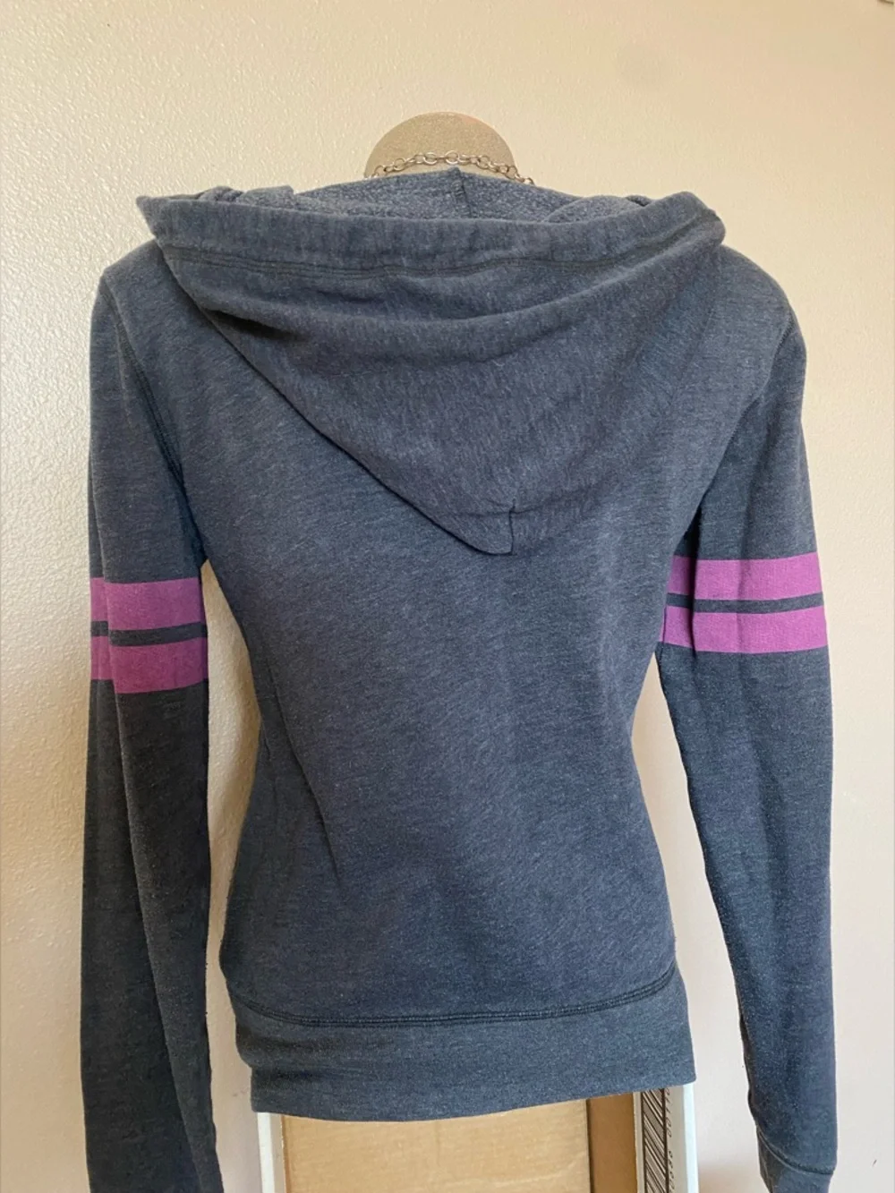 SOLD - Picture 4 of 6